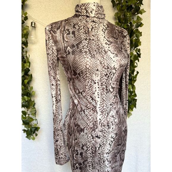 NWT Boohoo Snake Print High Neck Long Sleeve Bodycon Mini Dress Women's 4 Small - Picture 7 of 13